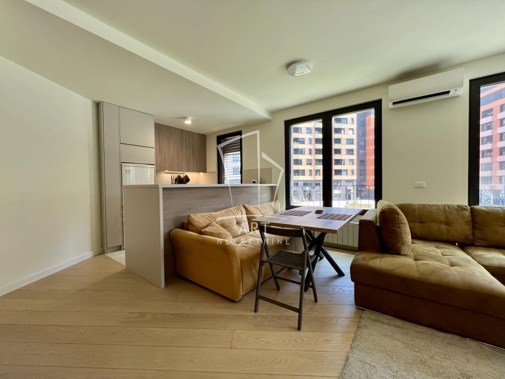 Slika 3 - Dunavska, Trosoban stan za izdavanje, 82m2, 2.000€