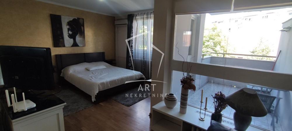 Slika 2 - Carigradska, Jednosoban stan za izdavanje, 42m2, 650€