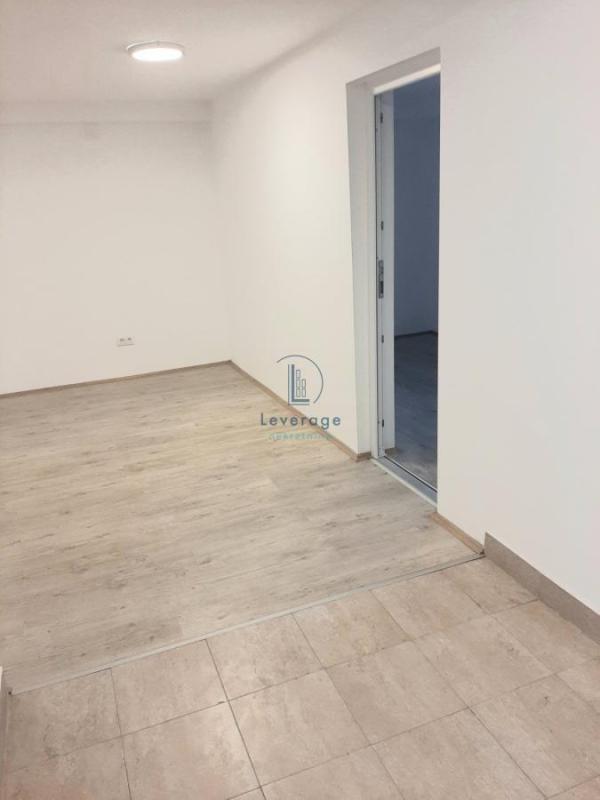 Slika 10 -  Lokal za izdavanje, 90m2, 1.000€