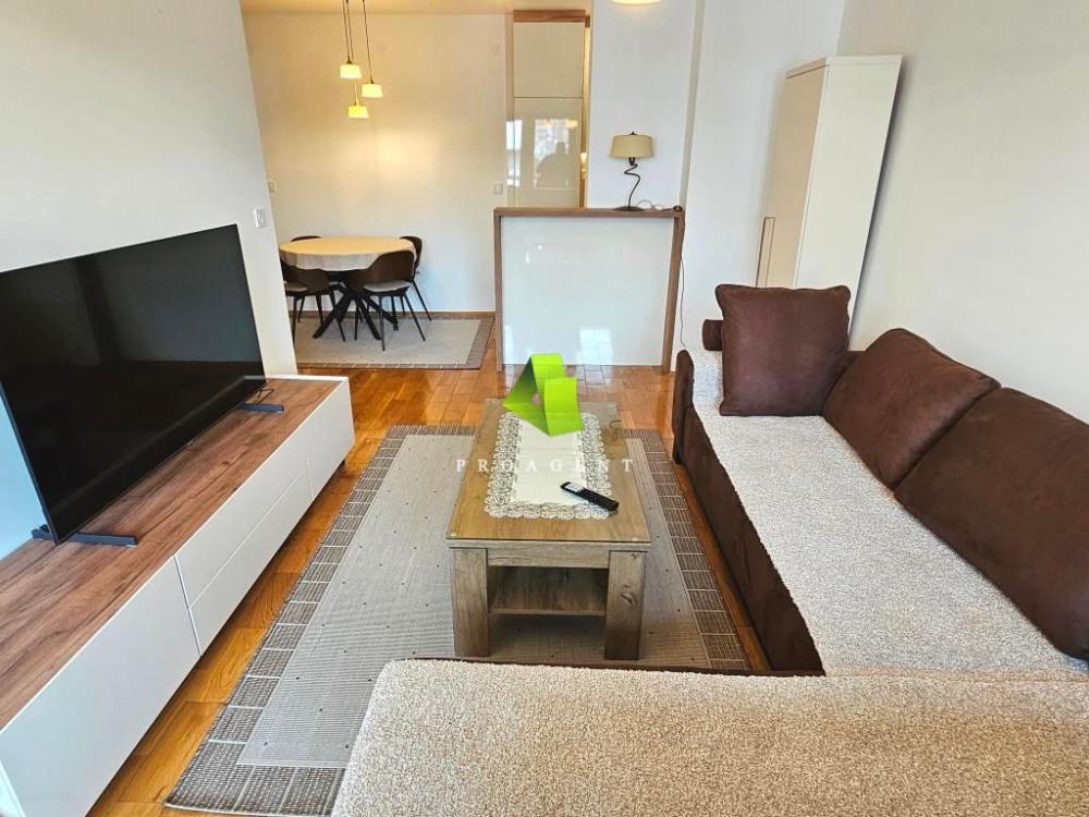 Slika 1 - Jednoiposoban stan za izdavanje, 54m2, 450€