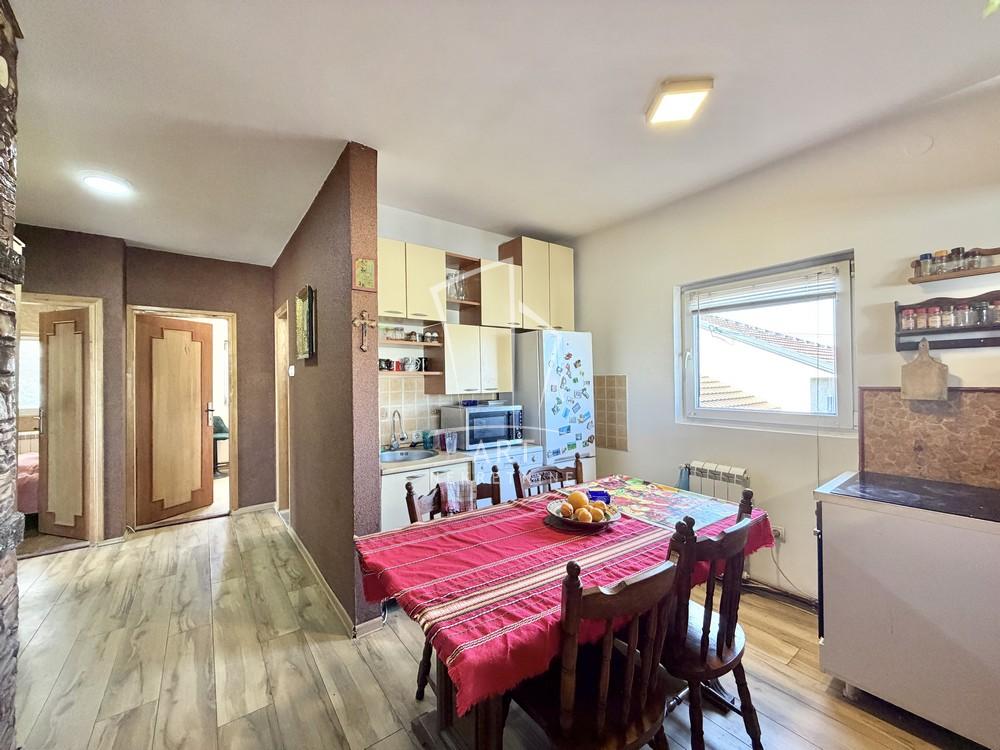 Slika 5 - Stevana Tucovića, Četvorosoban stan na prodaju, 72m2, 136.000€