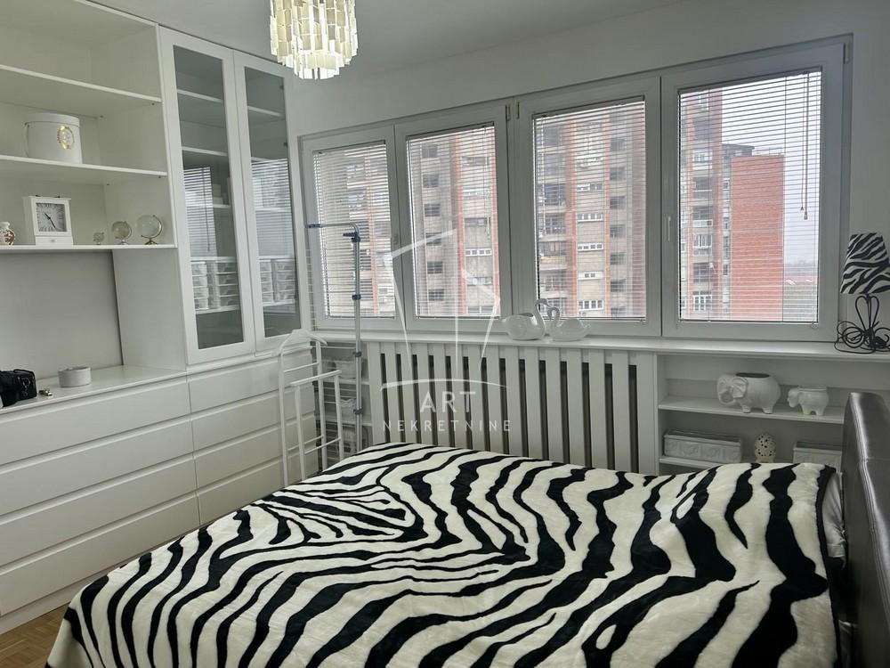 Slika 6 - Patrijarha Joanikija, Trosoban stan za izdavanje, 91m2, 850€