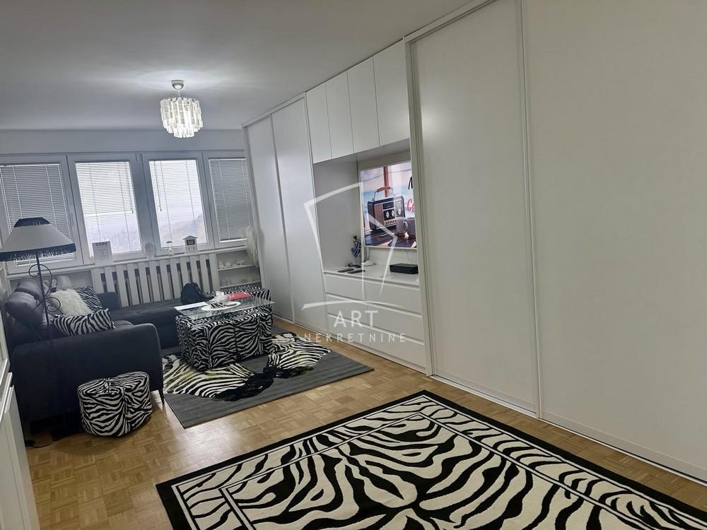 Glavna slika -Patrijarha Joanikija, Trosoban stan za izdavanje, 91m2, 850€