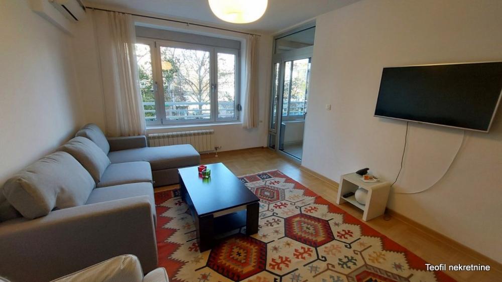 Slika 1 - Maksima Gorkog, Dvosoban stan za izdavanje, 50m2, 700€