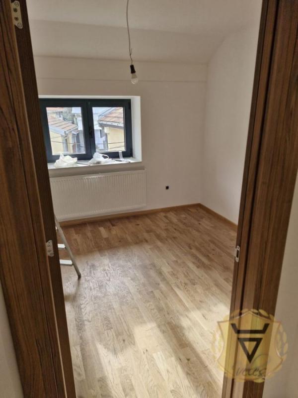 Slika 10 - Kuća za izdavanje, 80m2, 1.200€