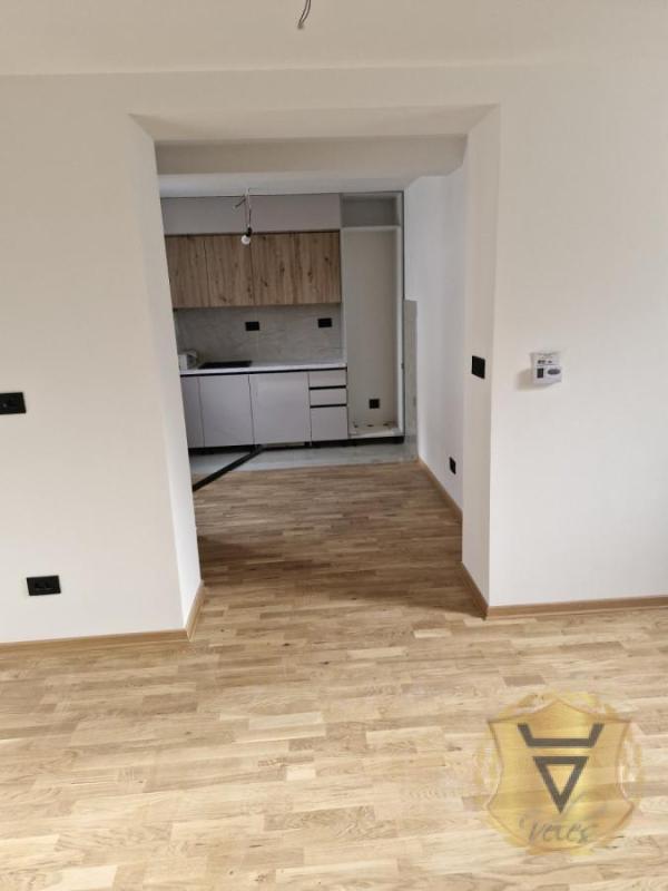 Slika 5 - Kuća za izdavanje, 80m2, 1.200€