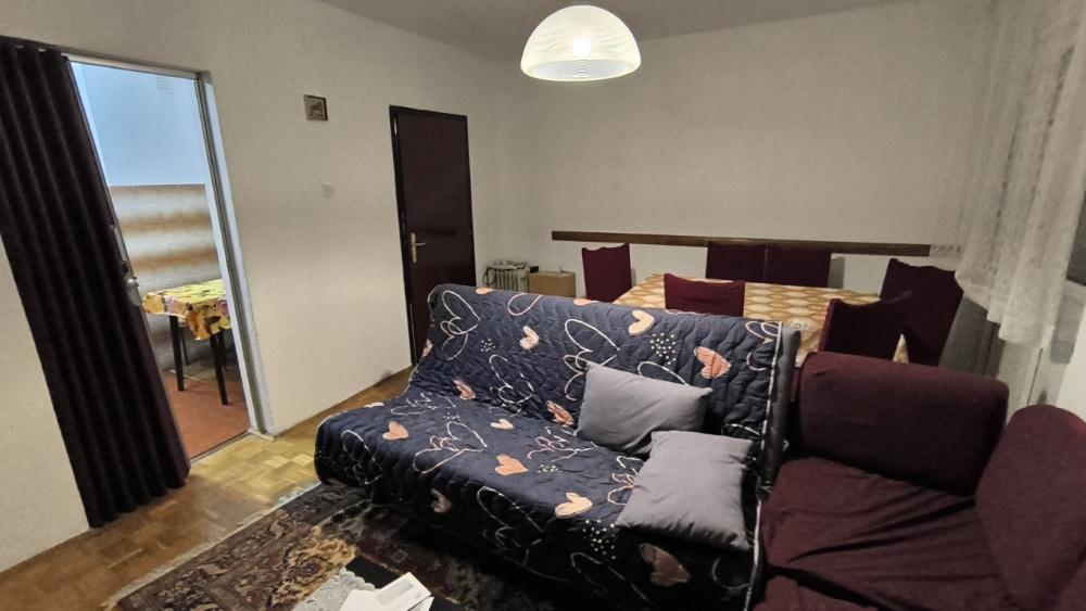 Slika 2 - Dvoiposoban stan za izdavanje, 64m2, 300€