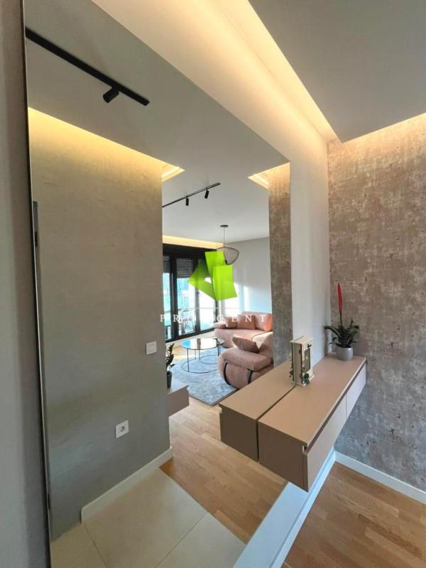 Slika 1 - Jednoiposoban stan za izdavanje, 50m2, 600€