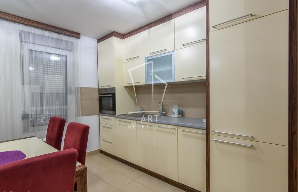 Slika 1 - Maksima Gorkog, Dvosoban stan za izdavanje, 56m2, 700€
