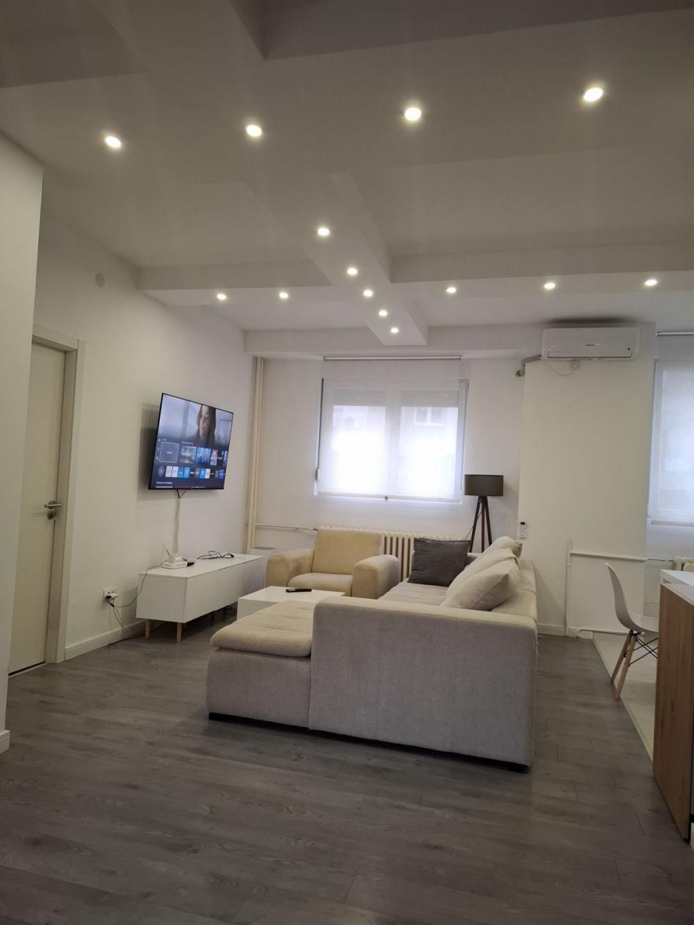 Slika 1 - Jurija Gagarina, Trosoban stan za izdavanje, 80m2, 700€