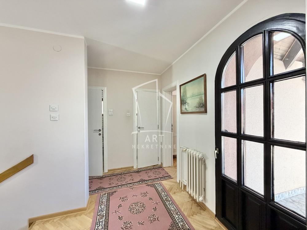 Slika 11 - Rastislava Marića, Kuća na prodaju, 457m2, 700.000€