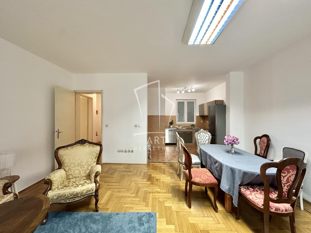 Slika 2 - Vojvode Dobrnjca, Trosoban stan za izdavanje, 93m2, 1.200€