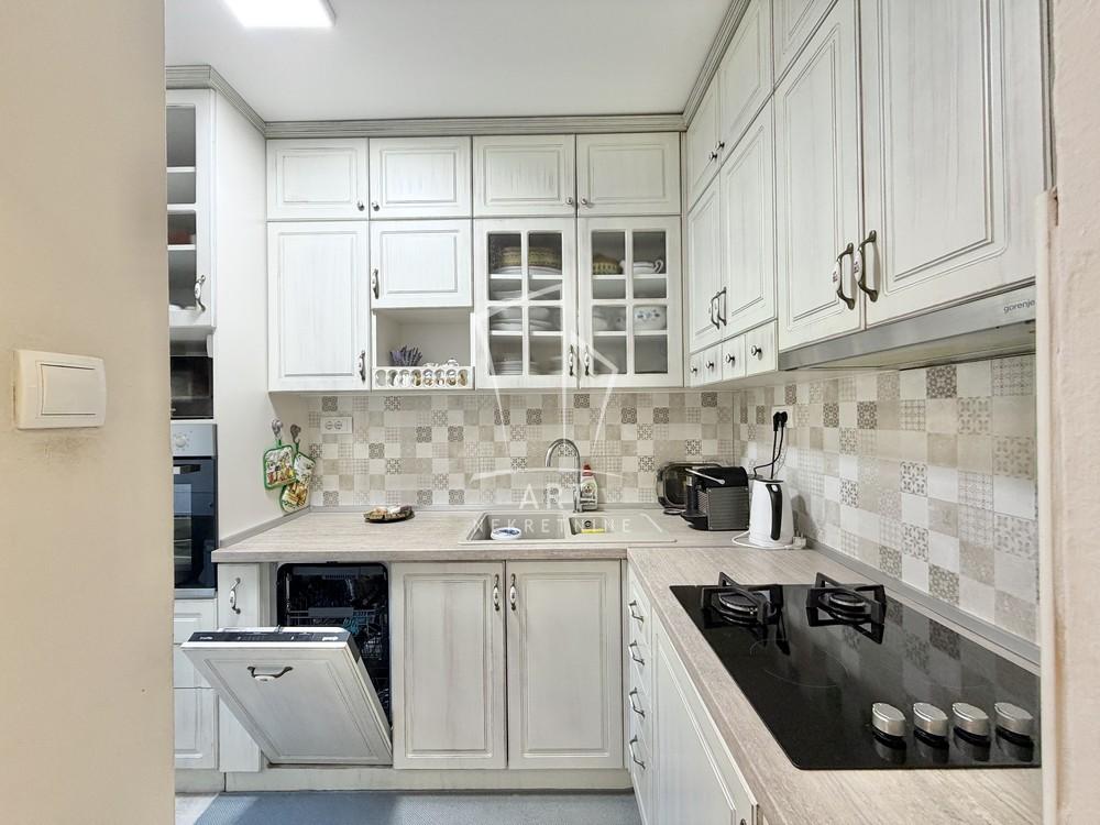 Slika 7 - Rastislava Marića,  Kuća na prodaju, 314m2, 500.000€