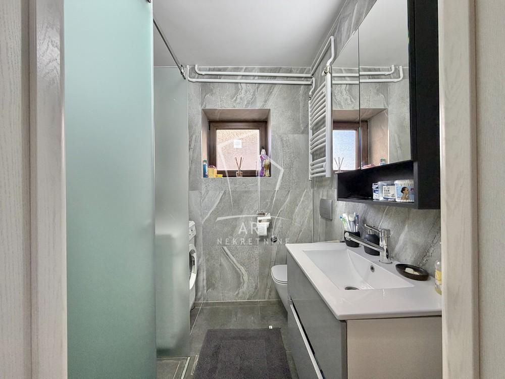 Slika 11 - Rastislava Marića,  Kuća na prodaju, 314m2, 500.000€