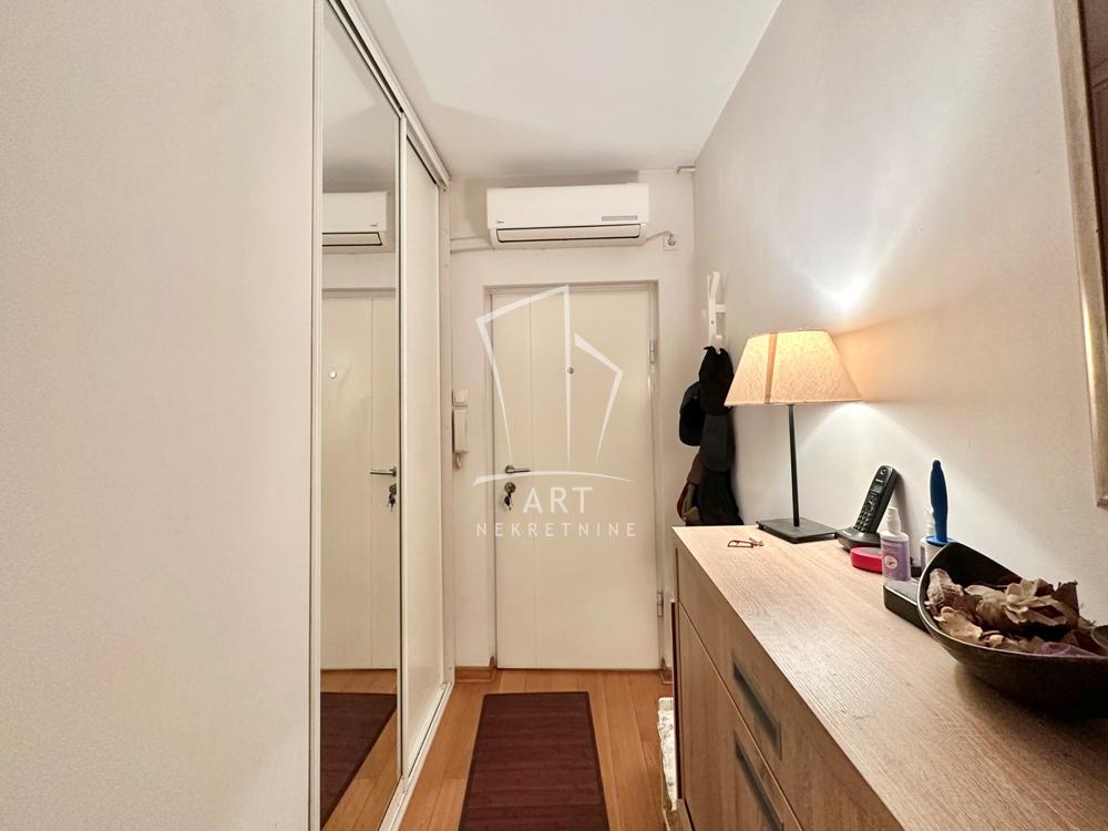 Slika 9 - Klare Cetkin, Trosoban stan na prodaju, 62m2, 299.000€