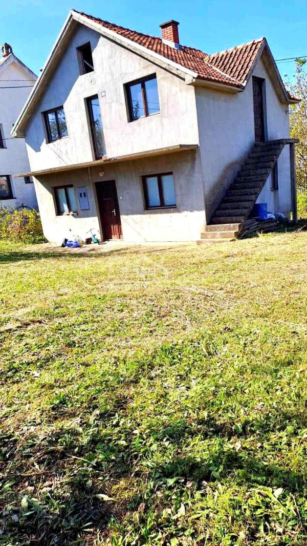 Slika 4 - Milosava Ivkovića,  Kuća na prodaju, 102m2, 68.000€