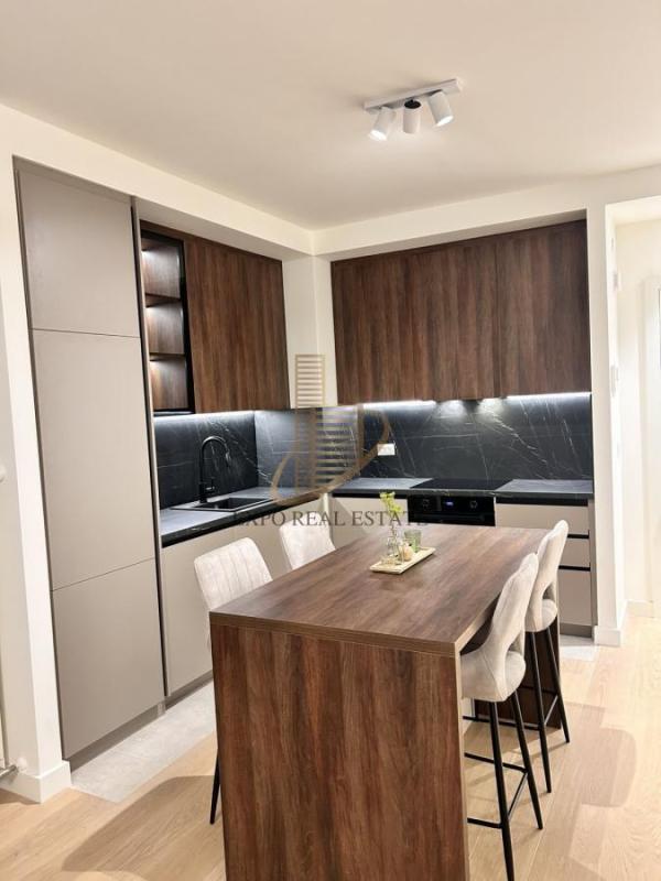 Slika 1 - Dvosoban stan za izdavanje, 56m2, 1.200€