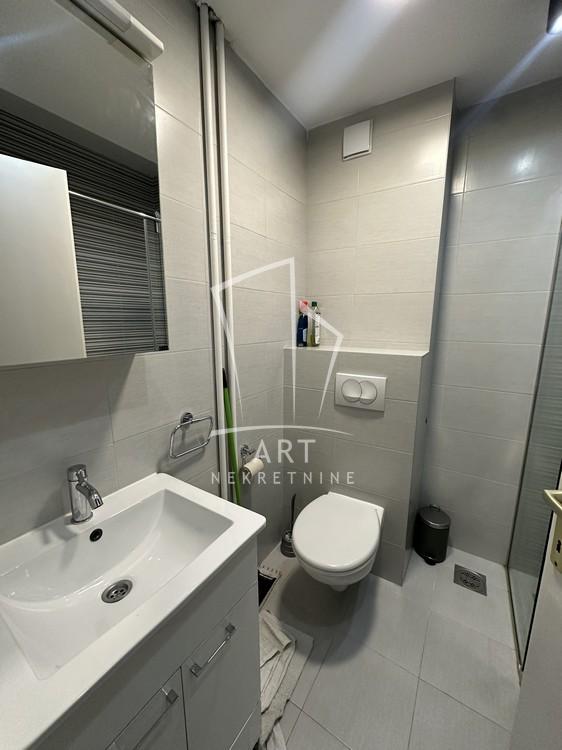 Slika 8 - Zvečanska, Trosoban stan za izdavanje, 81m2, 750€