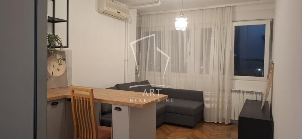 Glavna slika oglasa 376875