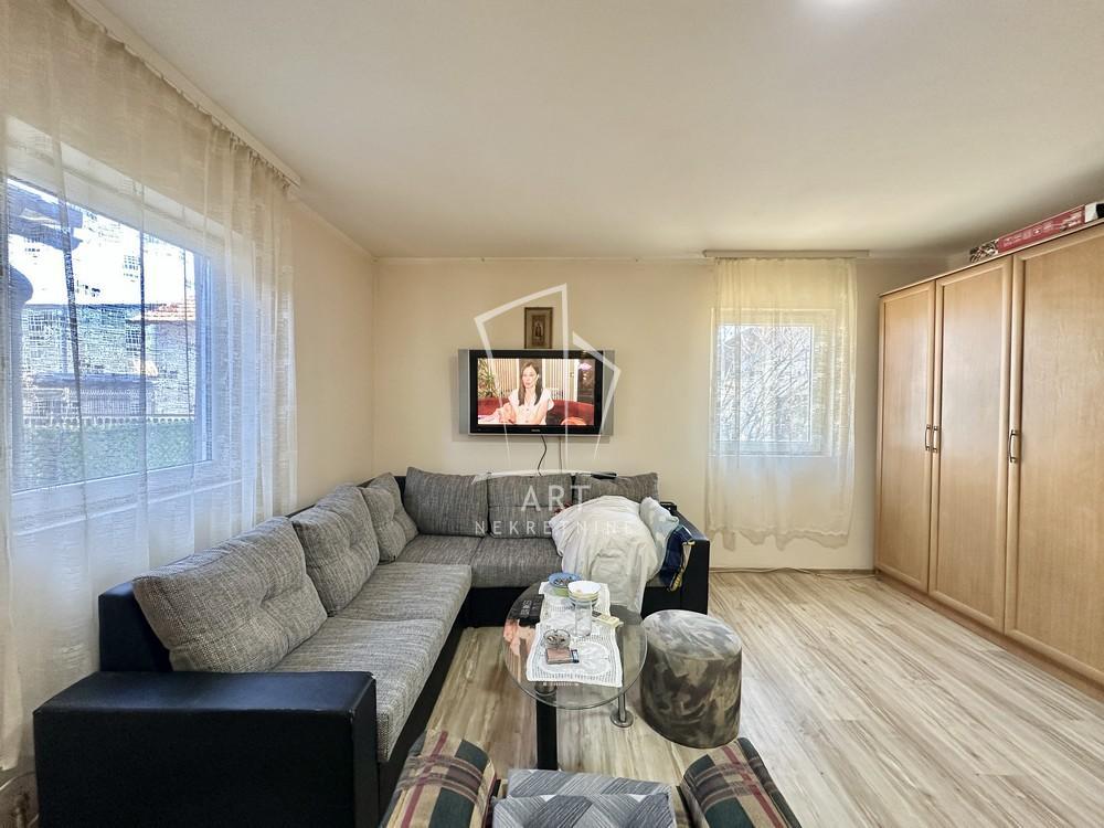 Glavna slika -Sterijina, Trosoban stan na prodaju, 82m2, 170.000€