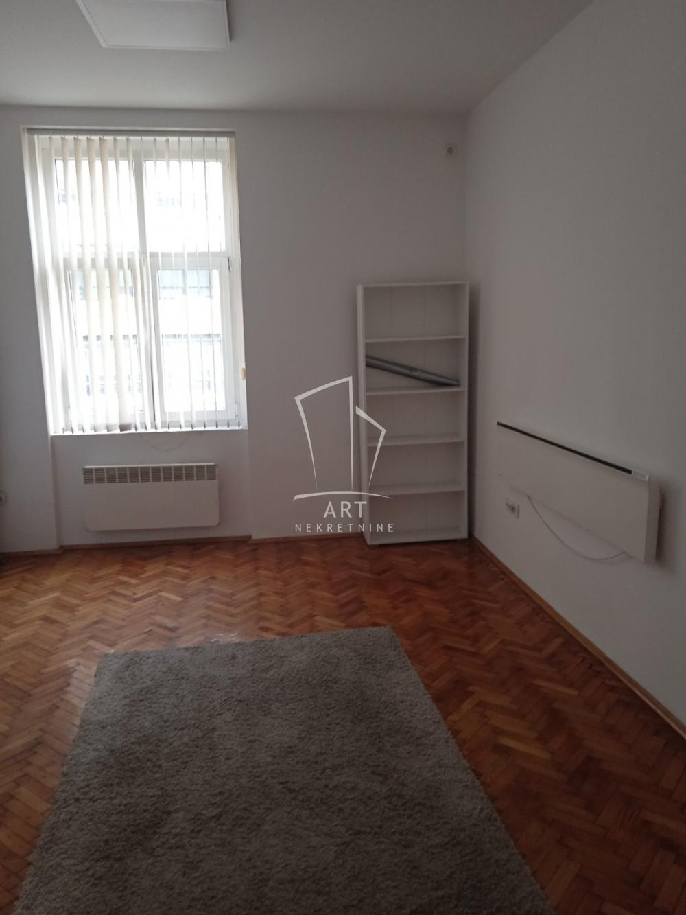 Slika 1 - Bulevar kneza Aleksandra Karađorđevića,  Lokal za izdavanje, 44m2, 700€