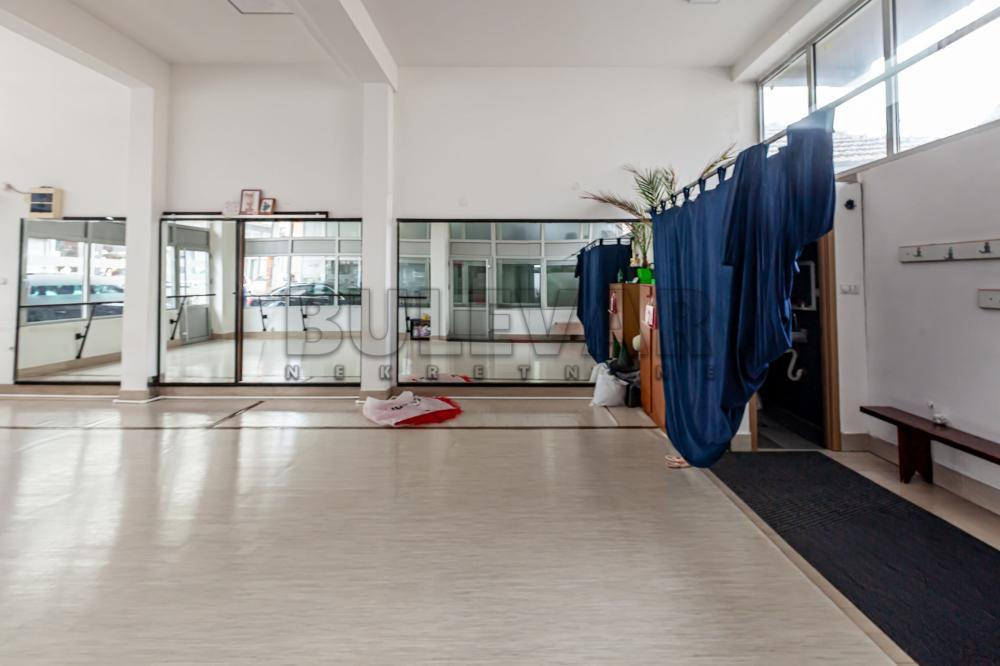 Glavna slika -Vojvode Vuka,  Lokal na prodaju, 51m2, 115.680€