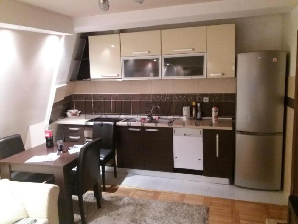 Slika 2 - Josifa Pančića, Dvoiposoban stan za izdavanje, 52m2, 400€