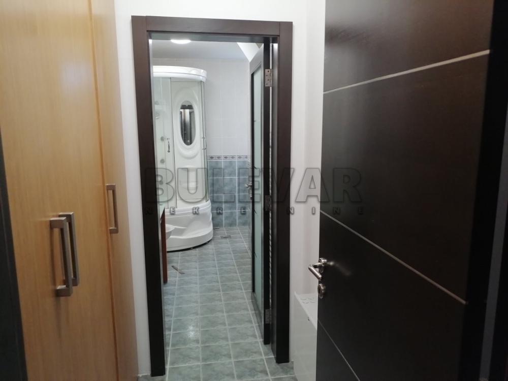 Slika 6 - Milana Rakića, Četvorosoban stan za izdavanje, 150m2, 900€