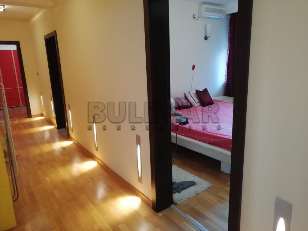 Slika 5 - Milana Rakića, Četvorosoban stan za izdavanje, 150m2, 900€