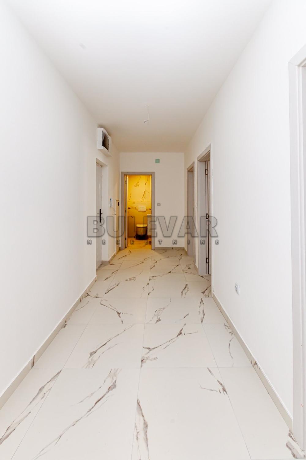 Slika 4 - Vase Pelagića, Dvoiposoban stan na prodaju, 73m2, 145.000€