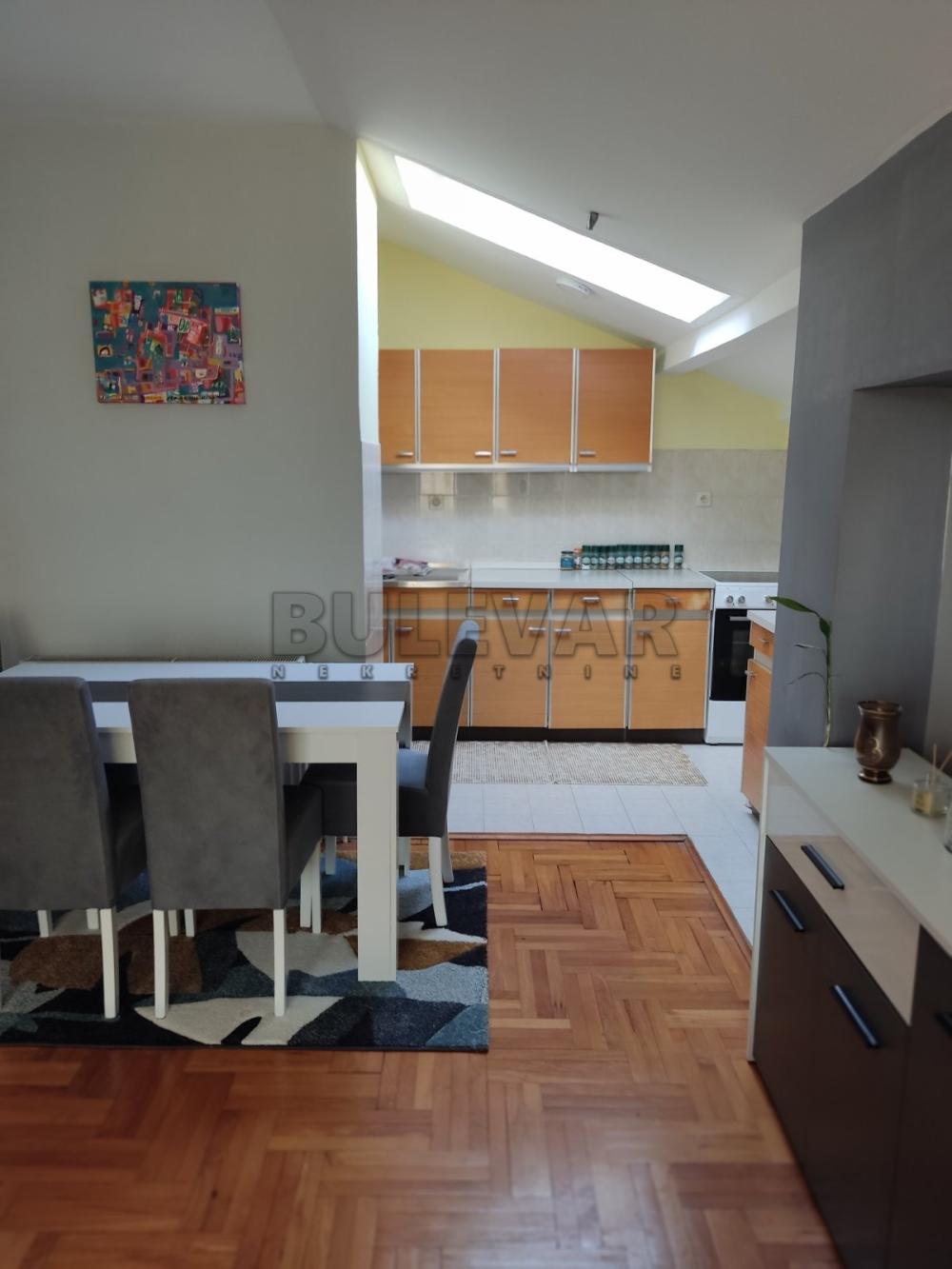 Slika 2 - Uroša Predića, Trosoban stan za izdavanje, 69m2, 400€