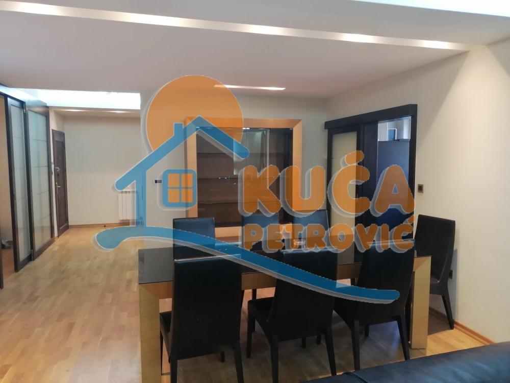 Slika 9 - Milana Rakića, Četvorosoban stan za izdavanje, 150m2, 900€