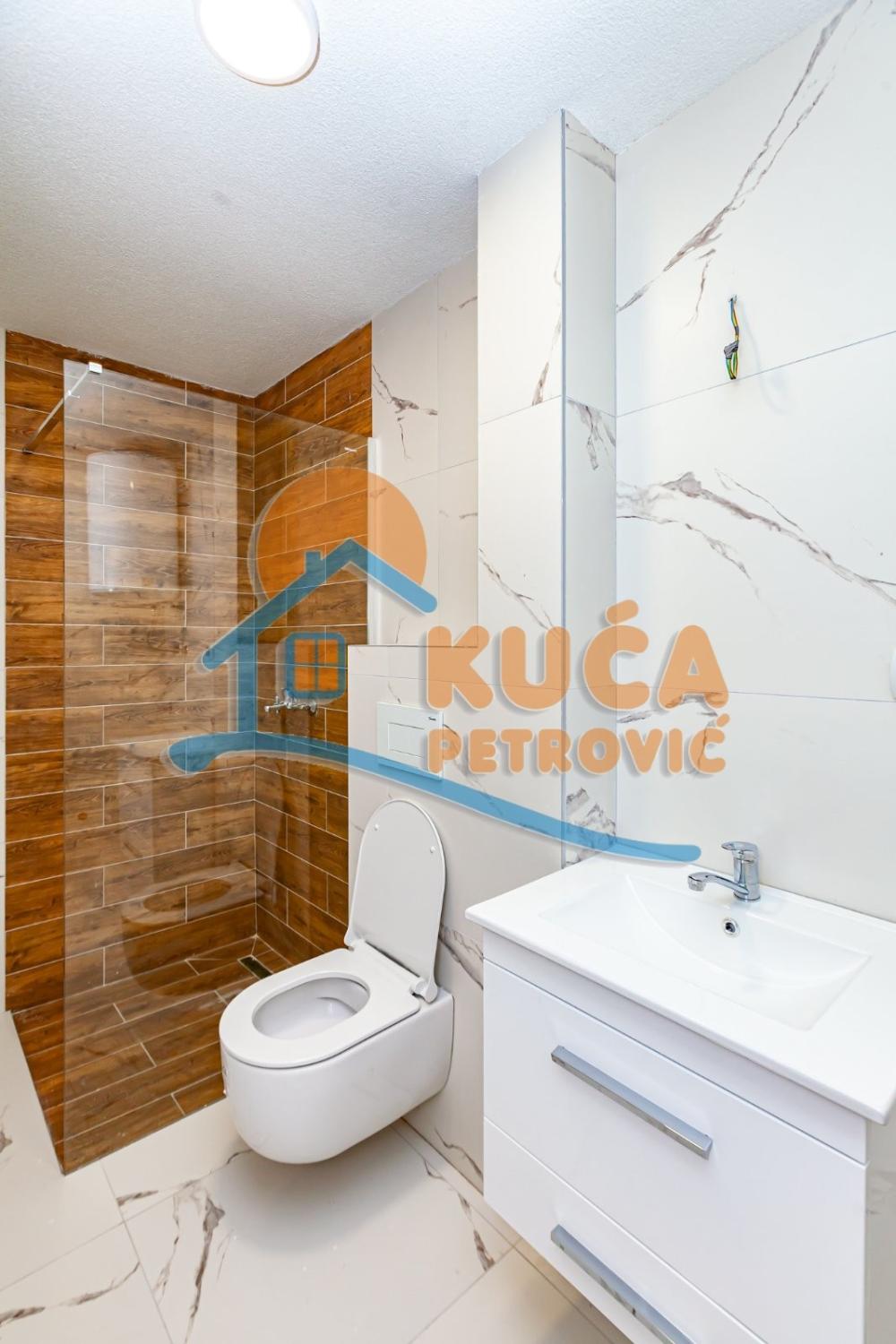 Slika 8 - Vase Pelagića, Dvoiposoban stan na prodaju, 73m2, 145.000€