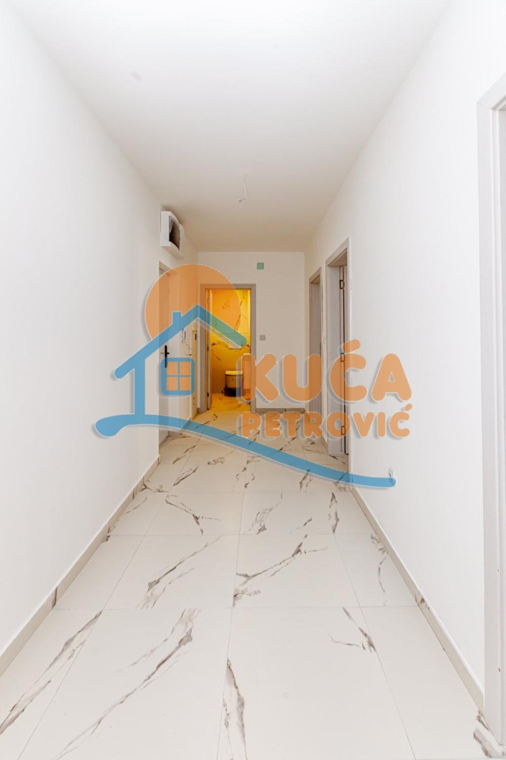 Slika 4 - Vase Pelagića, Dvoiposoban stan na prodaju, 73m2, 145.000€