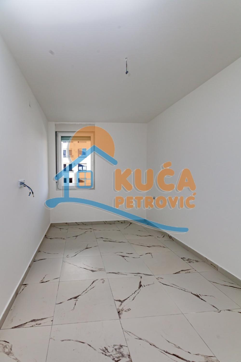 Slika 5 - Vase Pelagića, Dvoiposoban stan na prodaju, 73m2, 145.000€