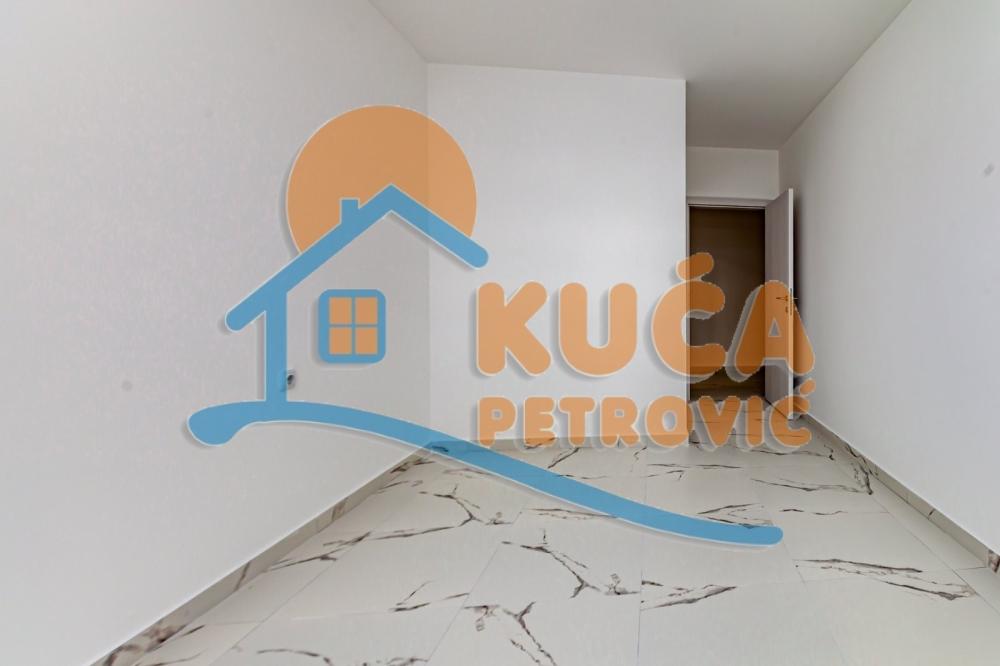 Slika 2 - Vase Pelagića, Dvoiposoban stan na prodaju, 73m2, 145.000€