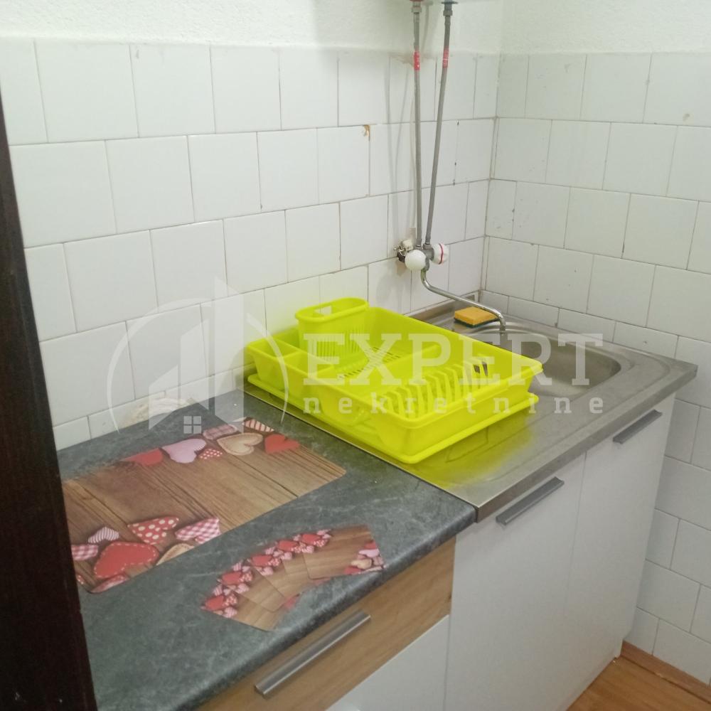 Slika 2 - Sinđelićev trg, Jednoiposoban stan za izdavanje, 39m2, 350€