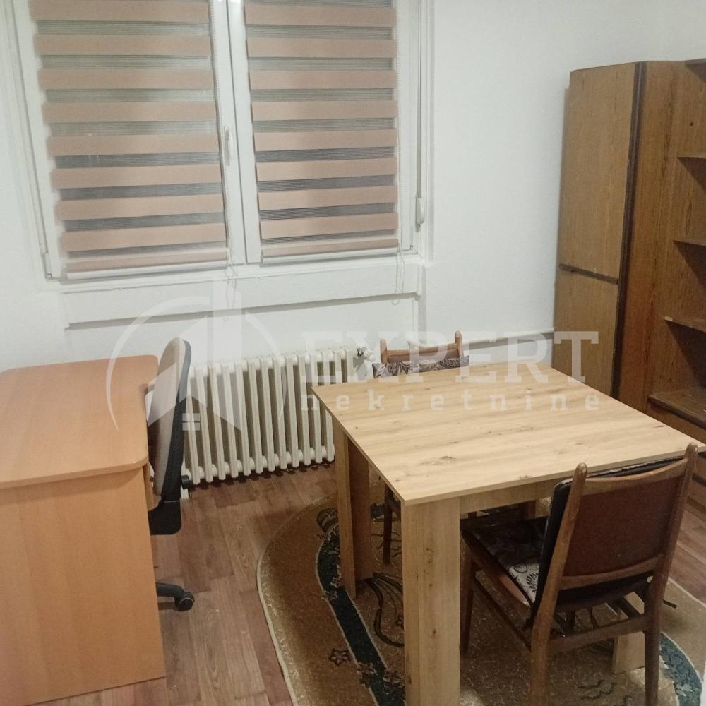 Slika 1 - Sinđelićev trg, Jednoiposoban stan za izdavanje, 39m2, 350€