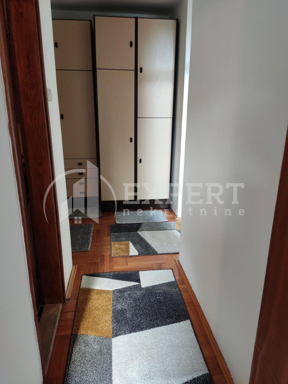 Slika 11 - Uroša Predića, Trosoban stan za izdavanje, 69m2, 400€