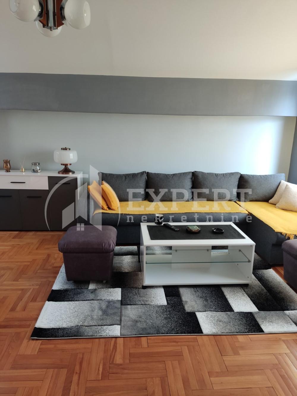 Slika 1 - Uroša Predića, Trosoban stan za izdavanje, 69m2, 400€