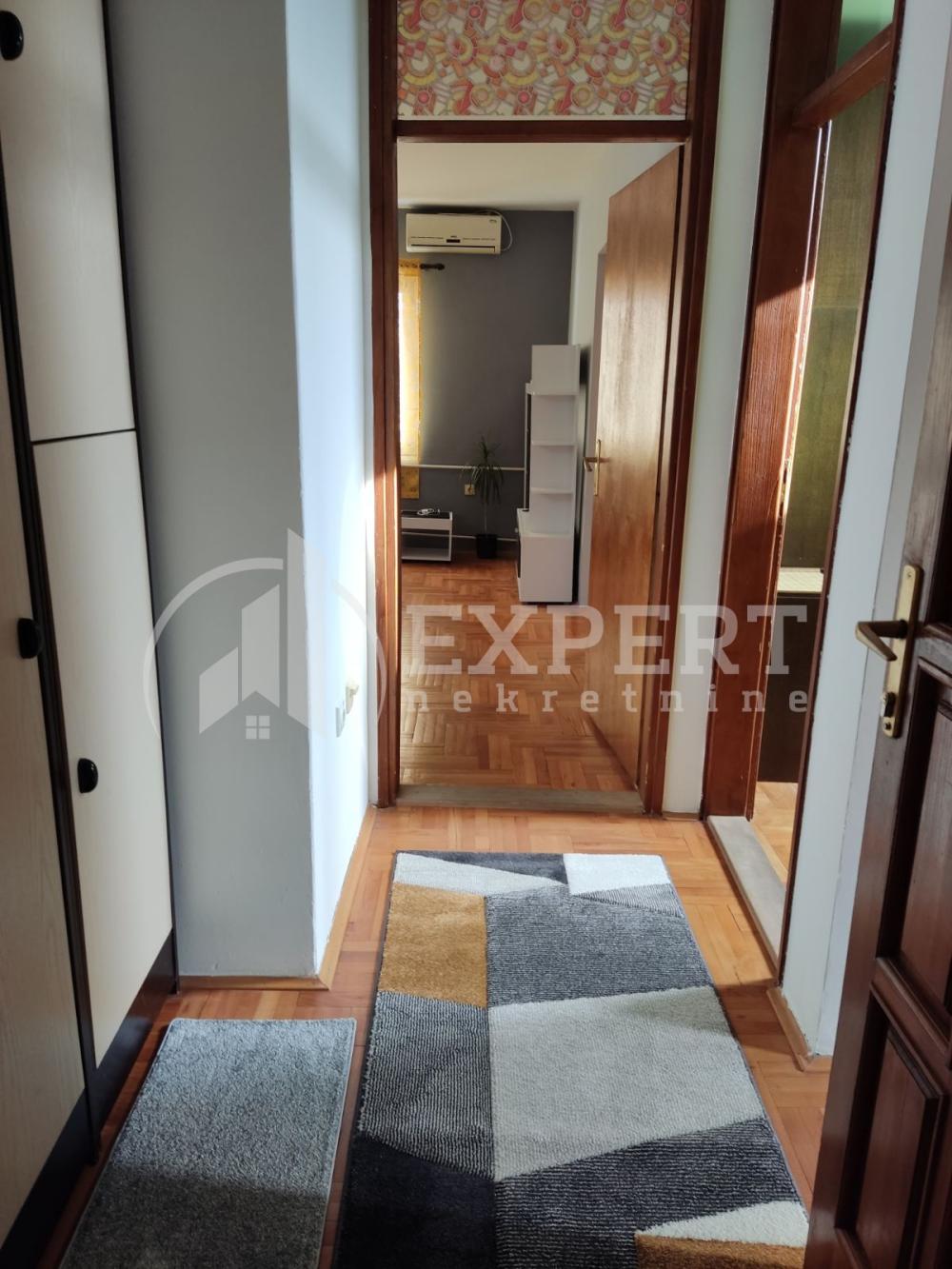 Slika 10 - Uroša Predića, Trosoban stan za izdavanje, 69m2, 400€