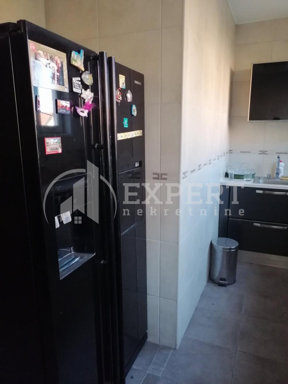 Slika 10 - Milana Rakića, Četvorosoban stan za izdavanje, 150m2, 900€