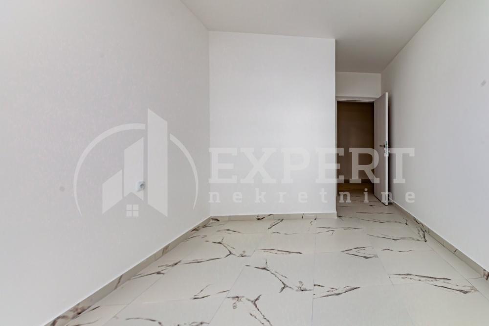 Slika 2 - Vase Pelagića, Dvoiposoban stan na prodaju, 73m2, 145.000€