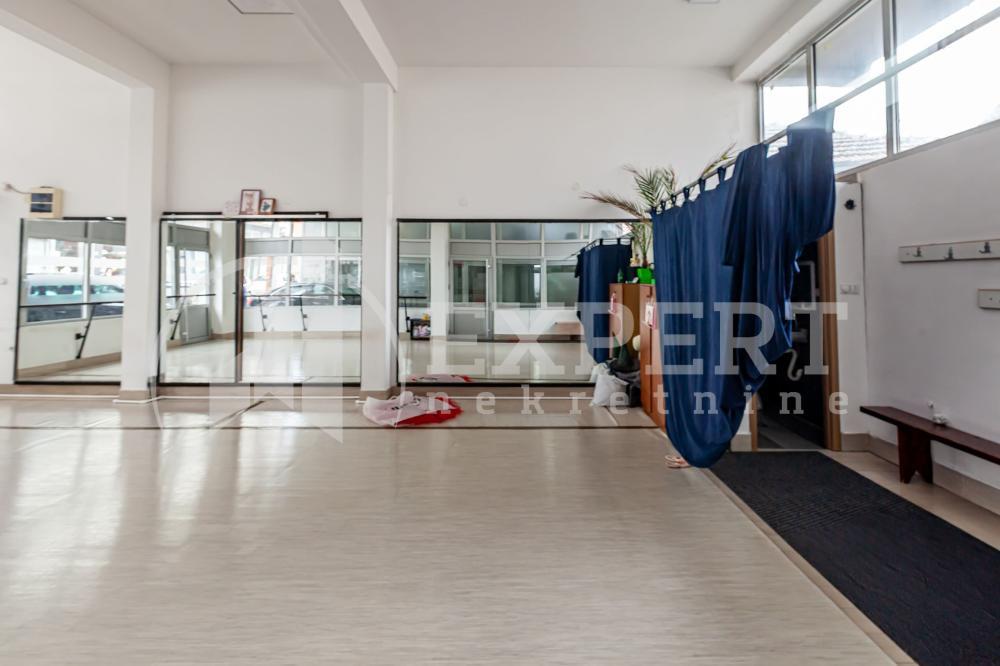 Glavna slika -Vojvode Vuka,  Lokal na prodaju, 51m2, 115.680€