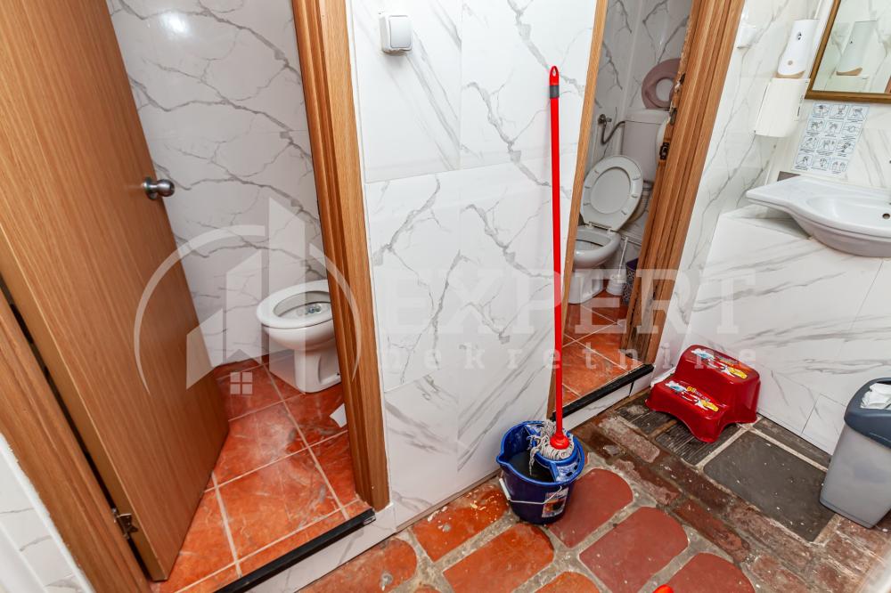 Slika 1 - Vojvode Vuka,  Lokal na prodaju, 140m2, 260.000€