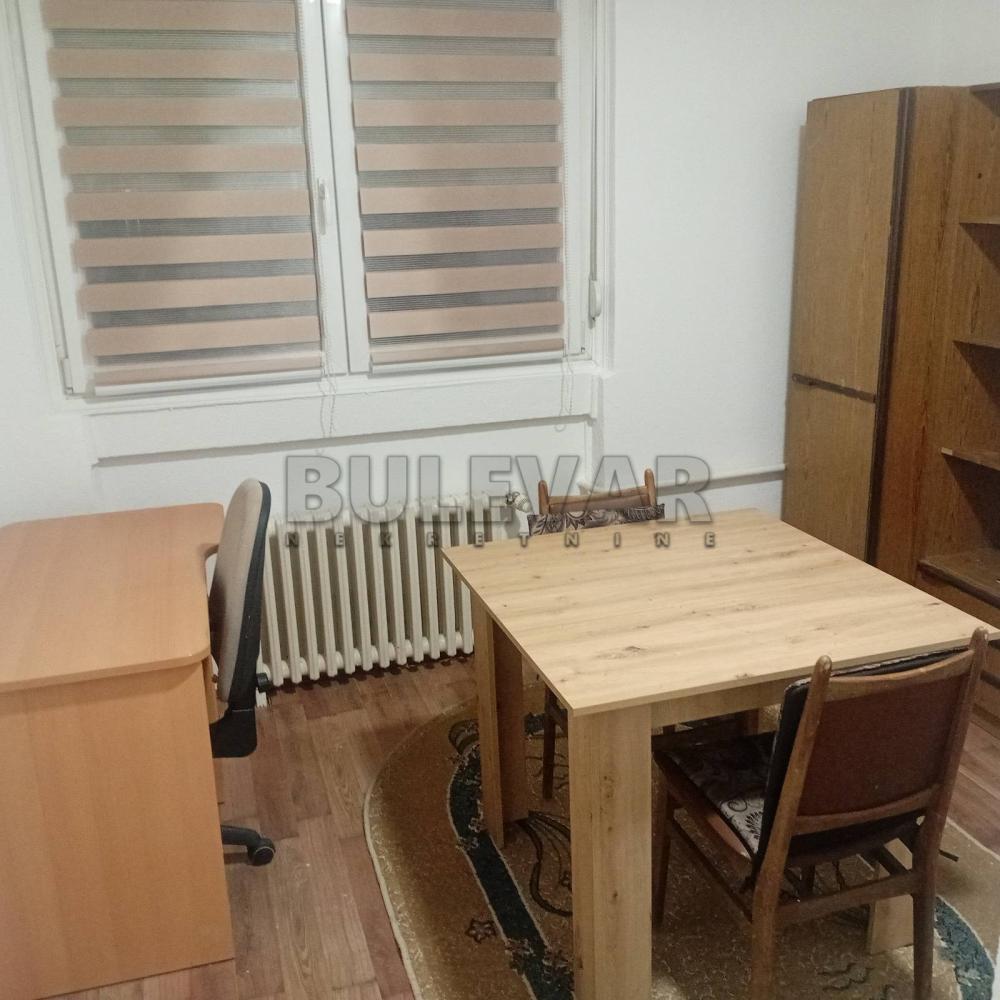 Slika 1 - Sinđelićev trg, Jednoiposoban stan za izdavanje, 39m2, 350€