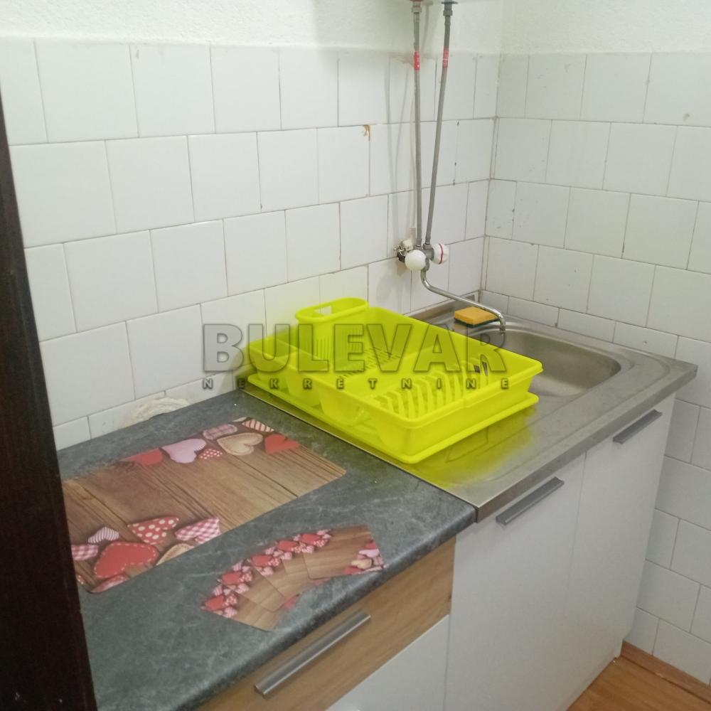 Slika 2 - Sinđelićev trg, Jednoiposoban stan za izdavanje, 39m2, 350€