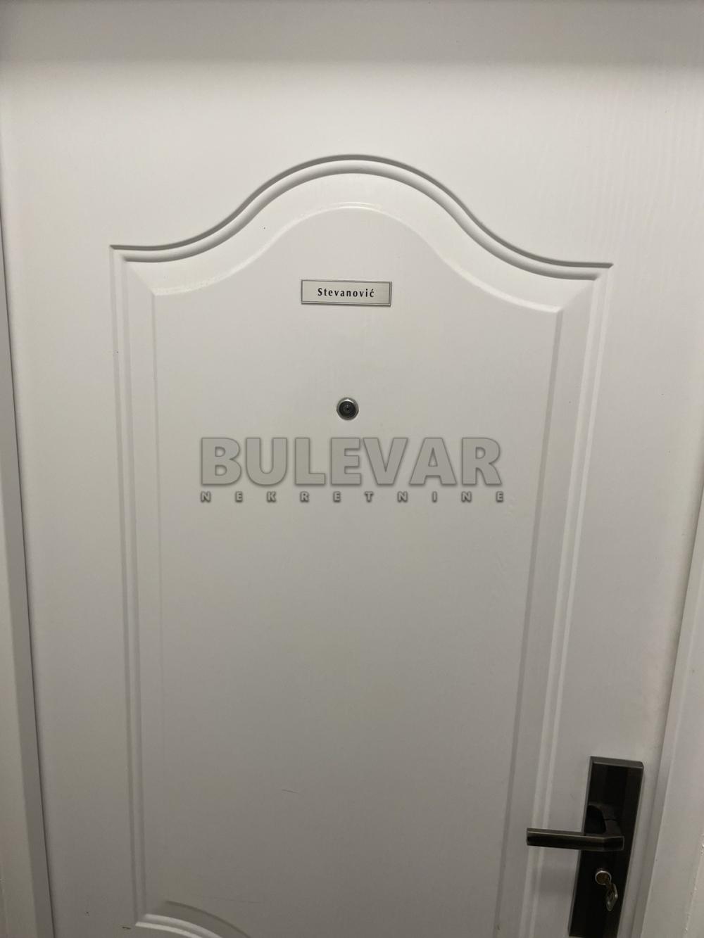 Slika 8 - Zelengorska, Jednoiposoban stan za izdavanje, 45m2, 300€