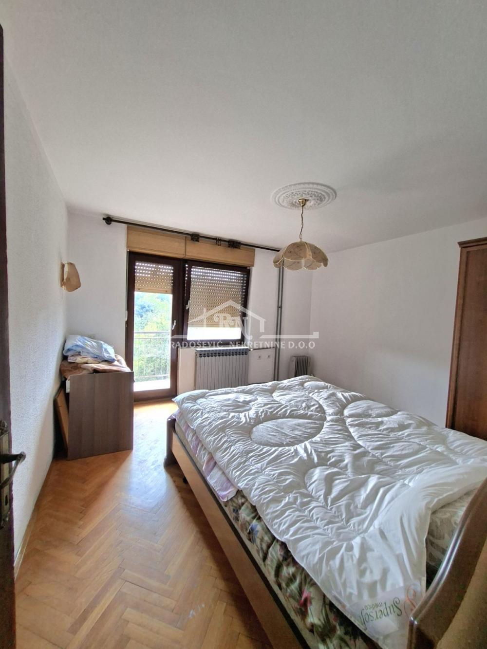 Slika 10 - 1. maja,  Kuća na prodaju, 474m2, 259.000€