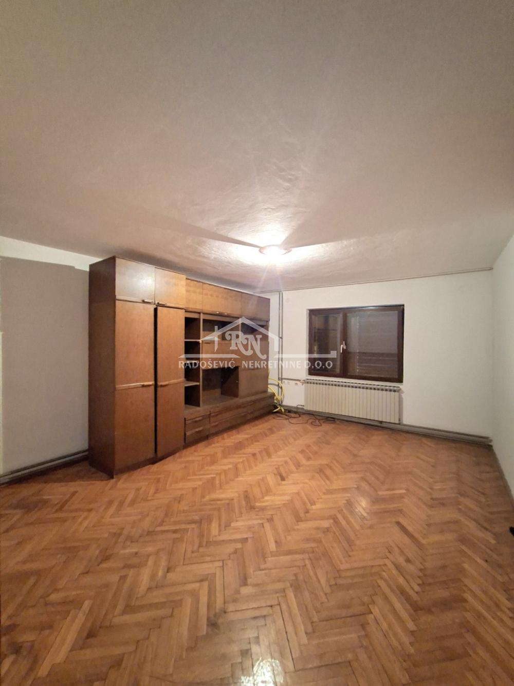 Slika 6 - 1. maja,  Kuća na prodaju, 474m2, 259.000€